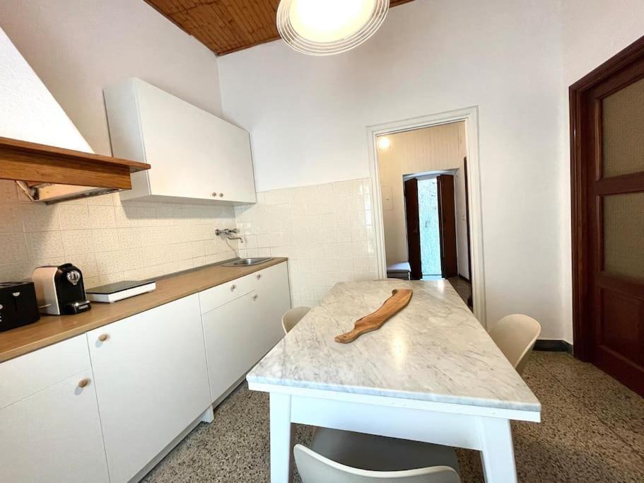 Historic Downtown Home By The Sea With King Bed Monterosso al Mare Kültér fotó